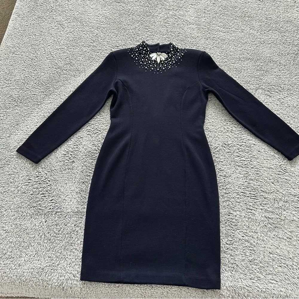 OUTLANDER Pearl & Jewel Trim Knit Dress Sz M Navy V-Back Long Sleeve